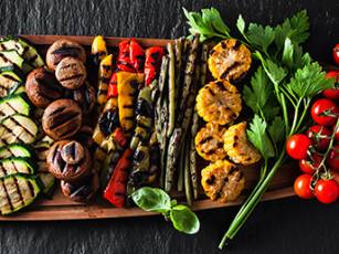 Buntes Gemüse für den Grill